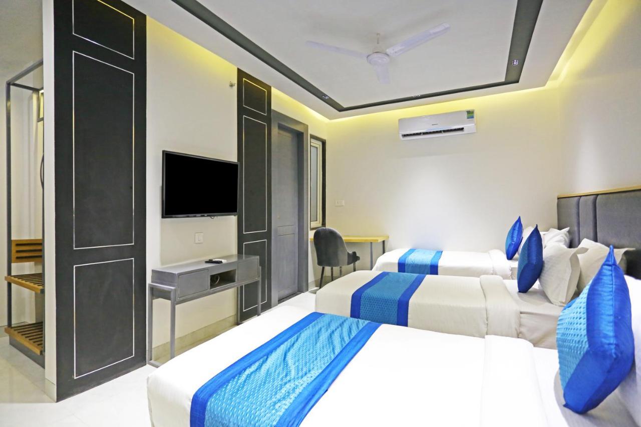 Hotel Apple Villa - Near Delhi Airport With Free Airport Transsfer Nova Deli Exterior foto