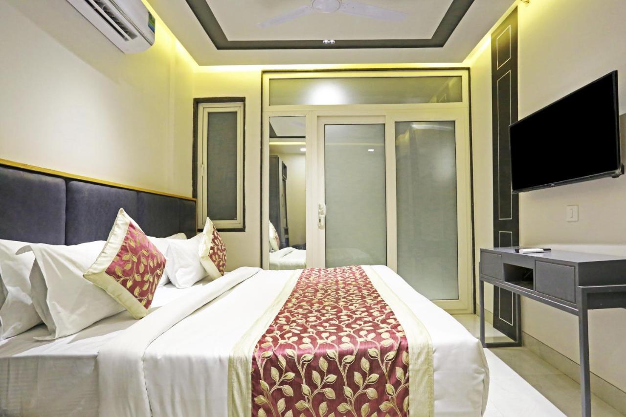 Hotel Apple Villa - Near Delhi Airport With Free Airport Transsfer Nova Deli Exterior foto