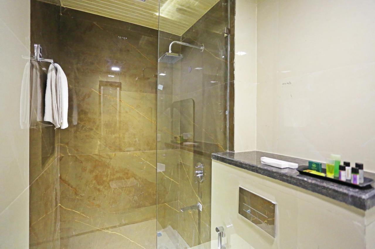 Hotel Apple Villa - Near Delhi Airport With Free Airport Transsfer Nova Deli Exterior foto