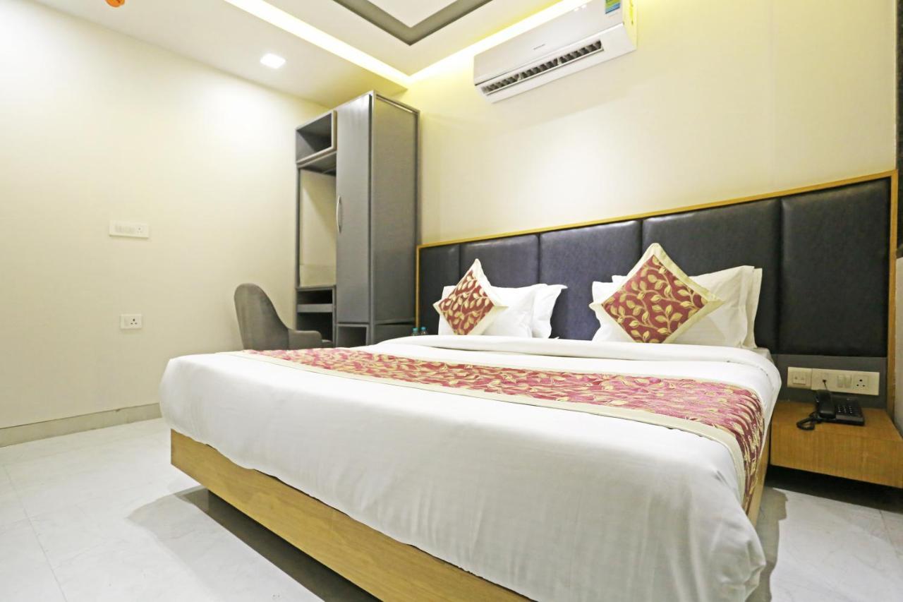 Hotel Apple Villa - Near Delhi Airport With Free Airport Transsfer Nova Deli Exterior foto