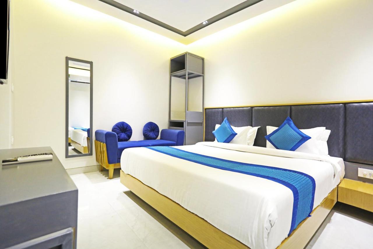 Hotel Apple Villa - Near Delhi Airport With Free Airport Transsfer Nova Deli Exterior foto