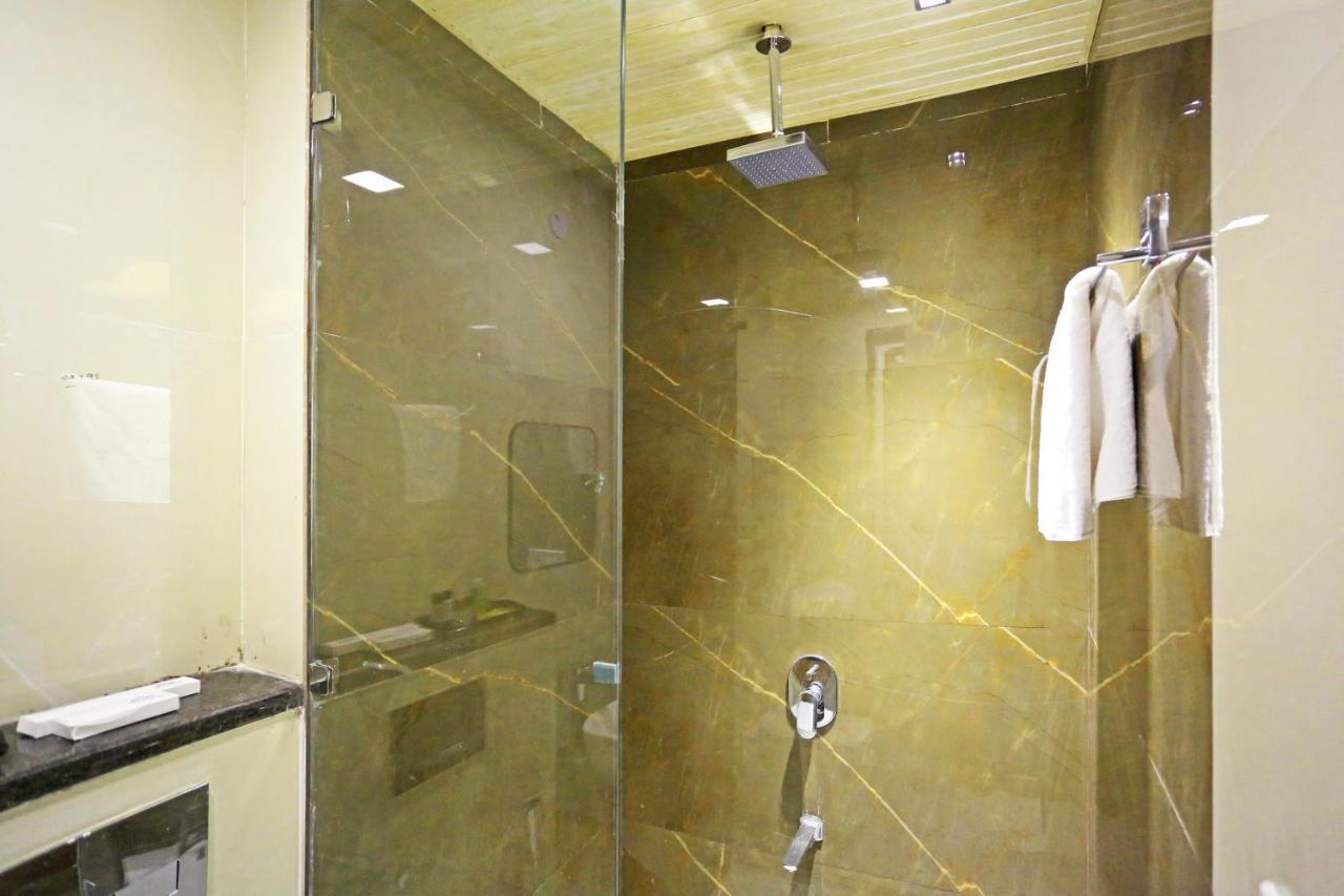 Hotel Apple Villa - Near Delhi Airport With Free Airport Transsfer Nova Deli Exterior foto