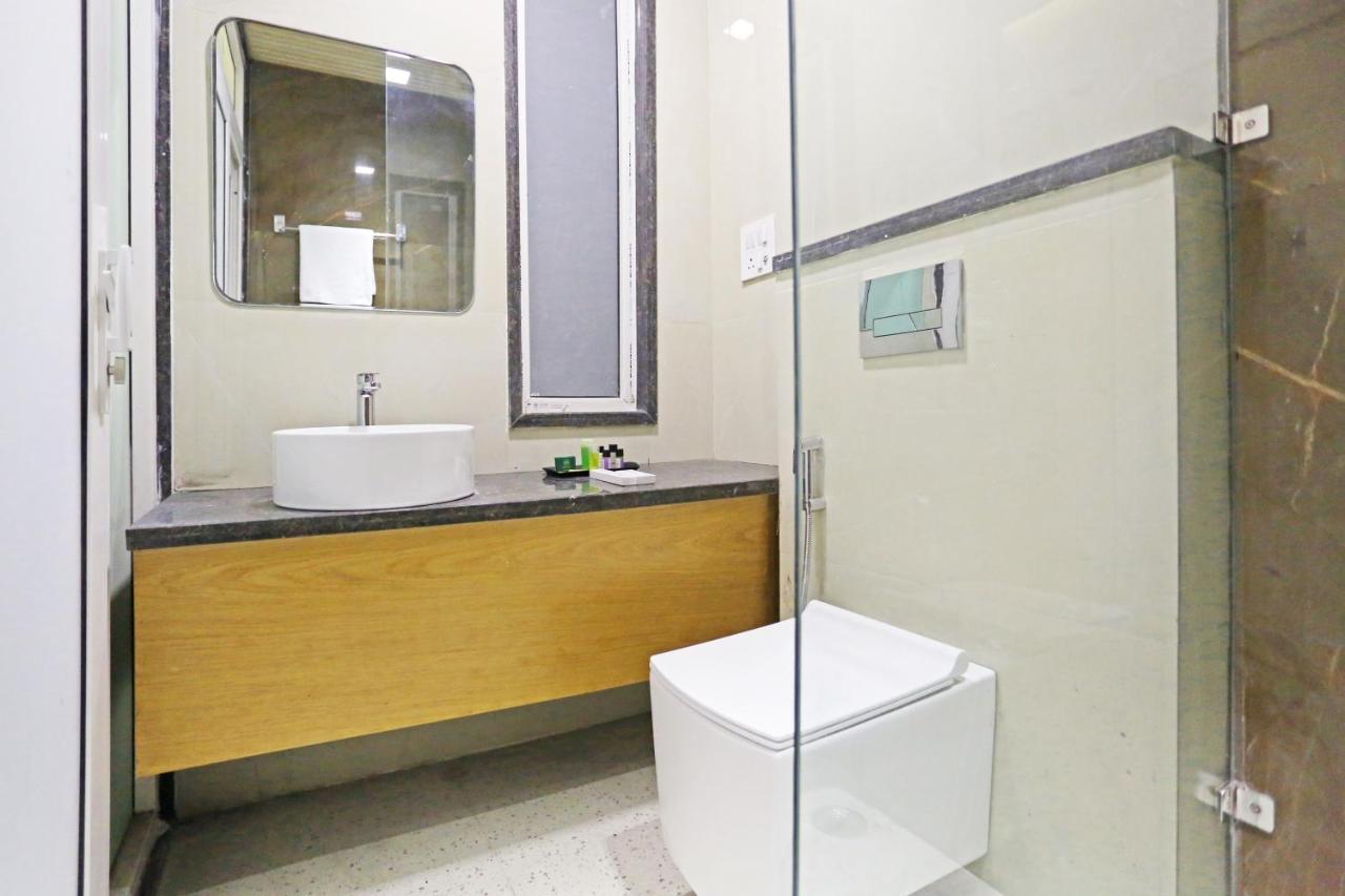 Hotel Apple Villa - Near Delhi Airport With Free Airport Transsfer Nova Deli Exterior foto