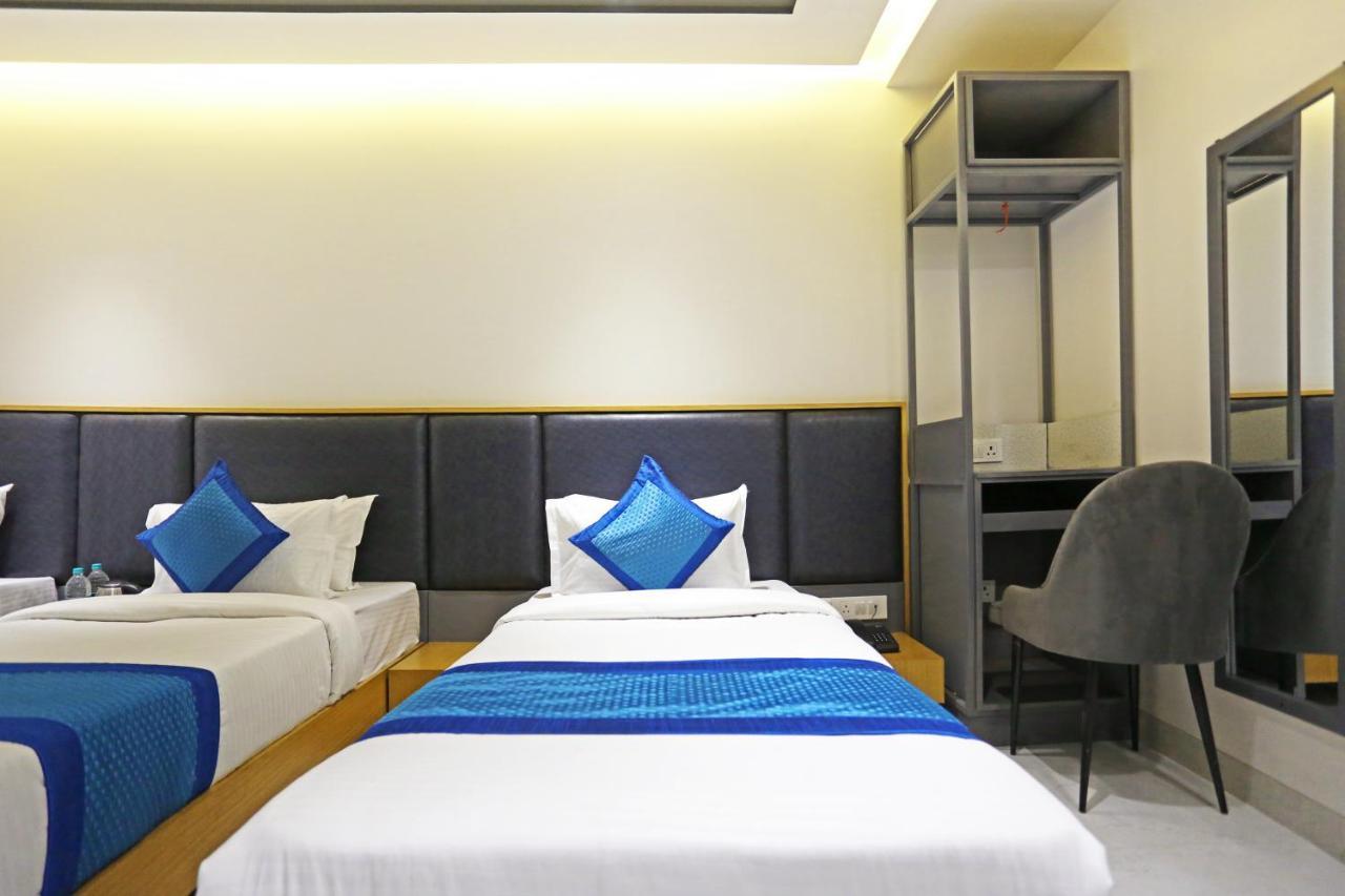 Hotel Apple Villa - Near Delhi Airport With Free Airport Transsfer Nova Deli Exterior foto